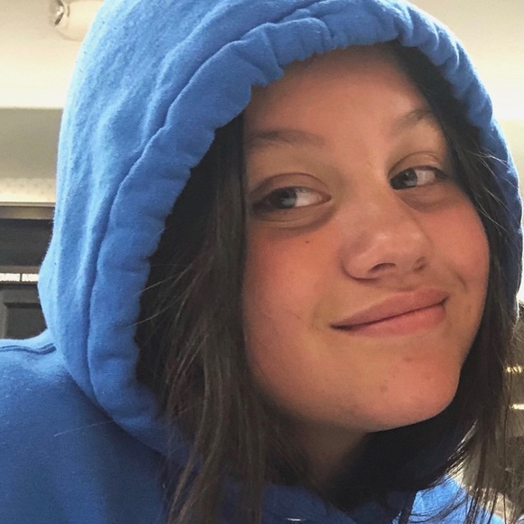 Meet your Posher, Mia - Picture 1 of 2